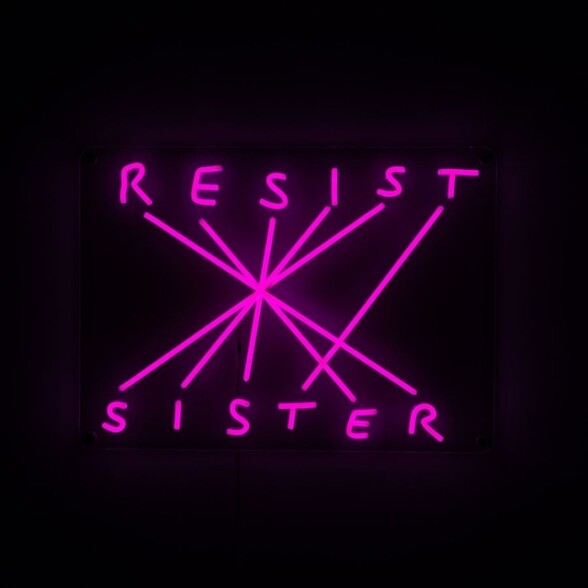 codalunga-seletti-nico-vascellari-neon-led-resist-sister-4.jpg